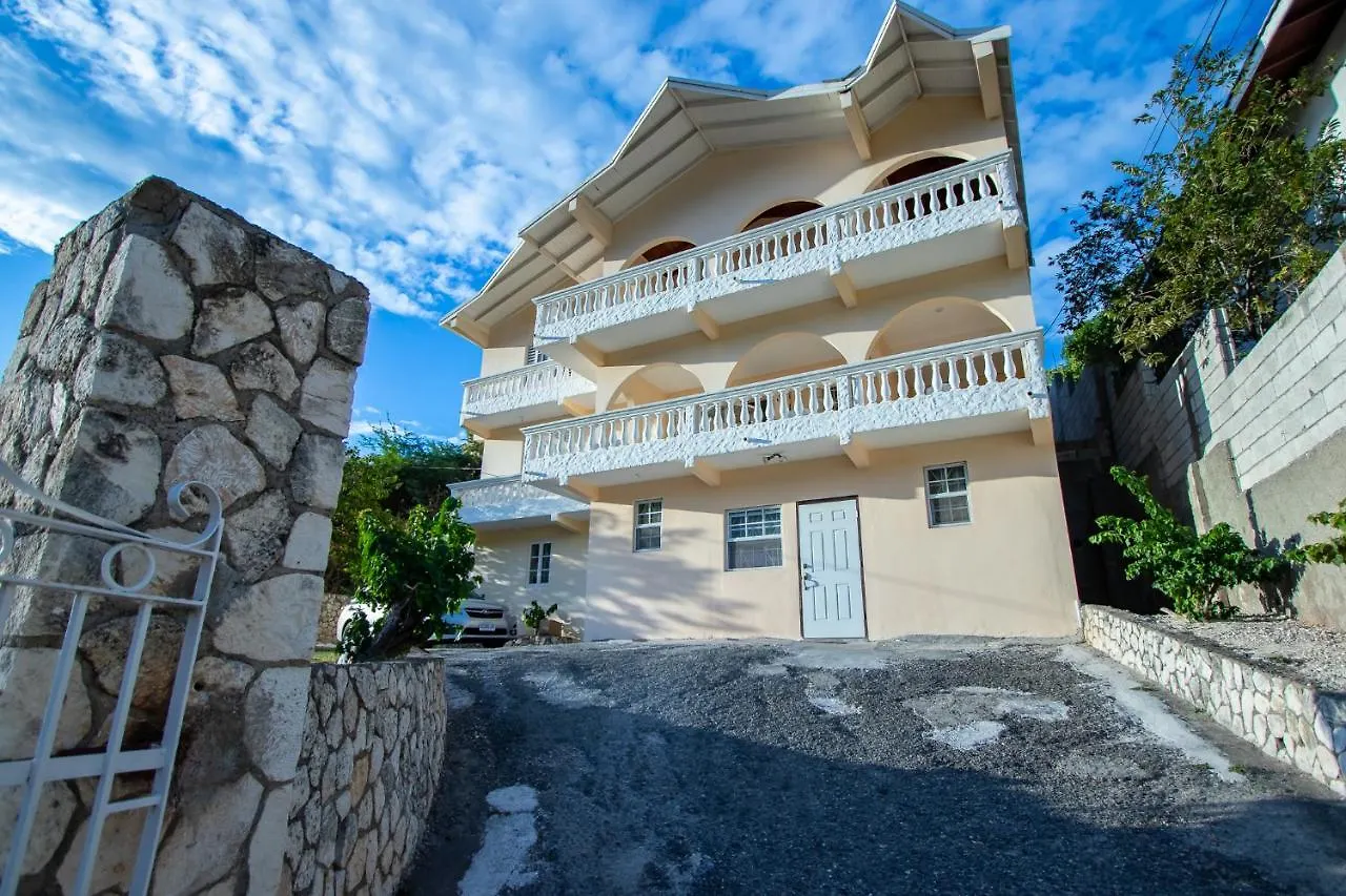 876 Ja Oasis & Homestay - By Kingston Airport Jamaïque